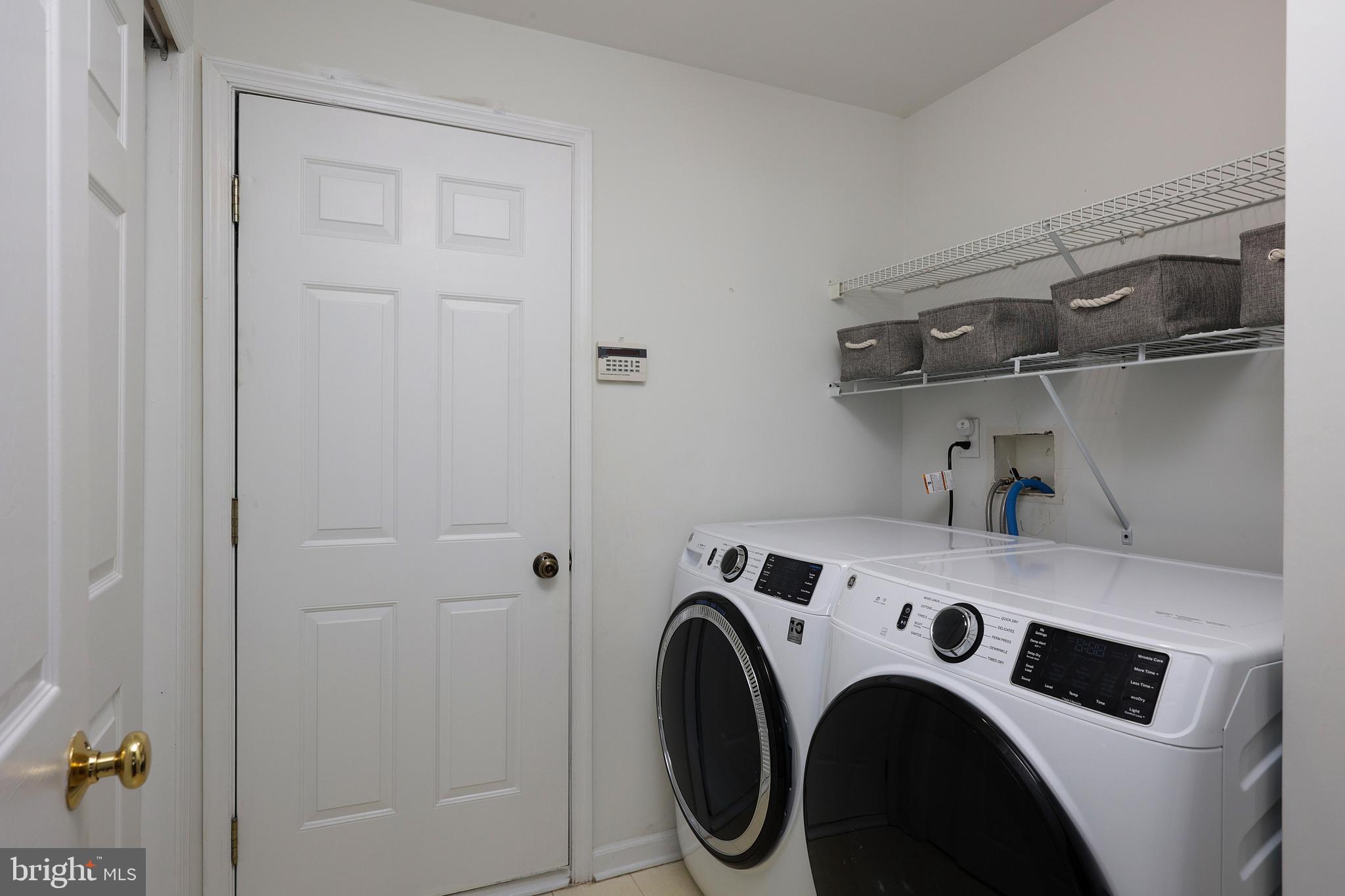 32 Sandstone Road Hightstown, NJ 08520 - Photo 26 of 33
