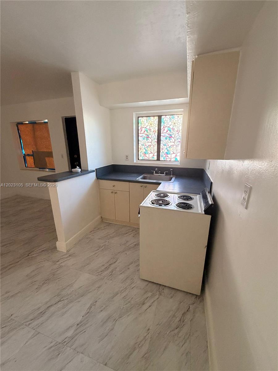154 West 26th Street, Unit 2 Hialeah, FL 33010 - Photo 4 of 7