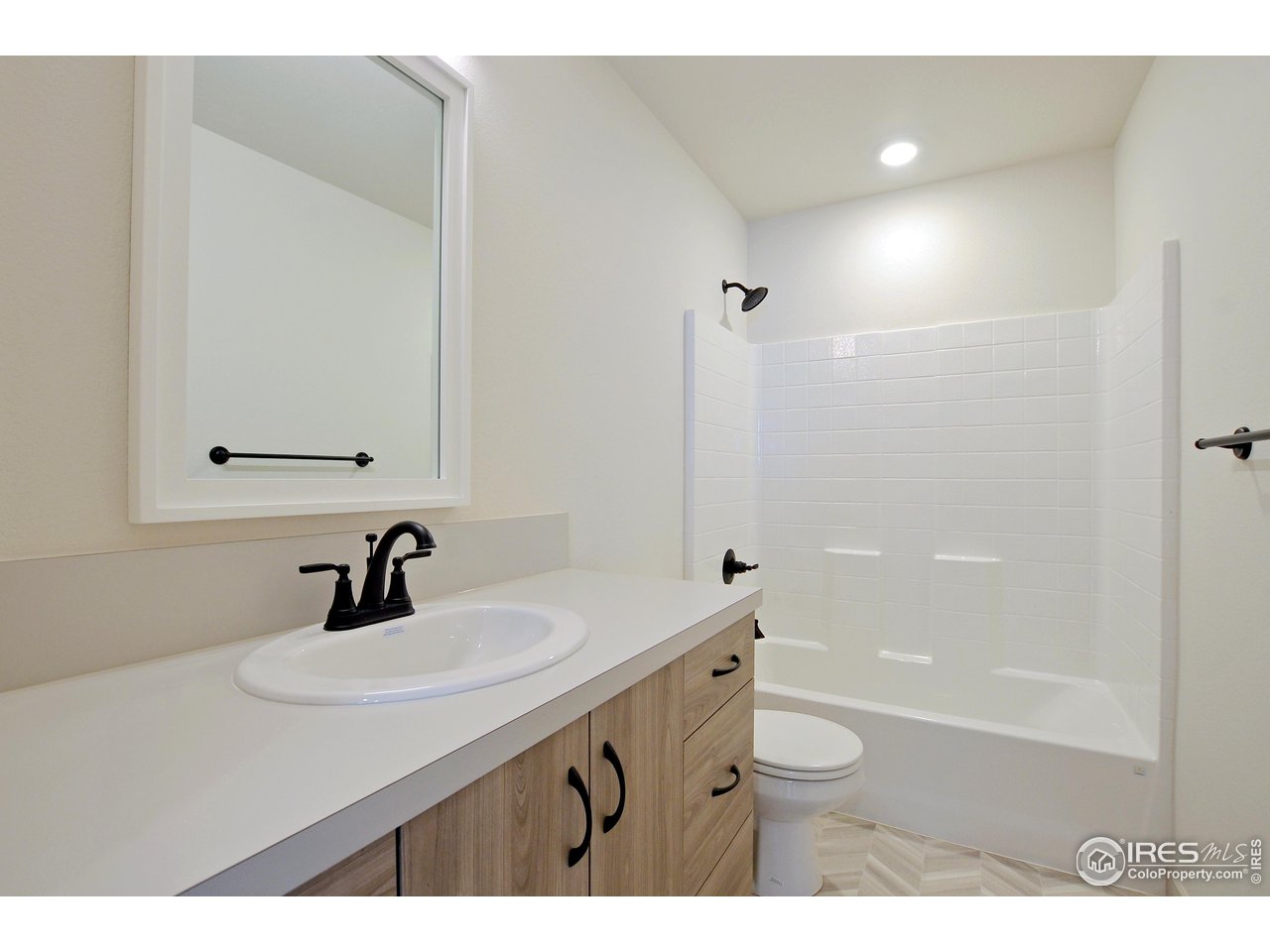 1104 Blue Bell Road Berthoud, CO 80513 - Photo 31 of 37 Gallery Image 31