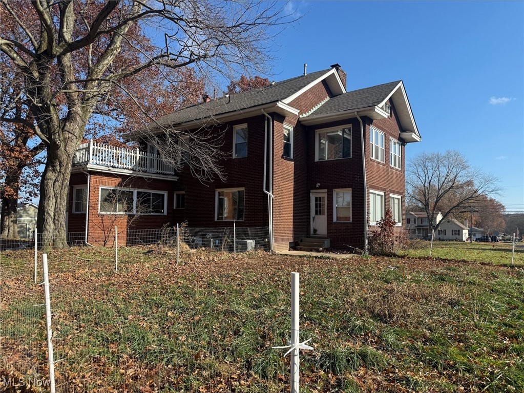 400 North Road Southeast Warren, OH 44484 - Photo 1 of 12 Gallery Image 1