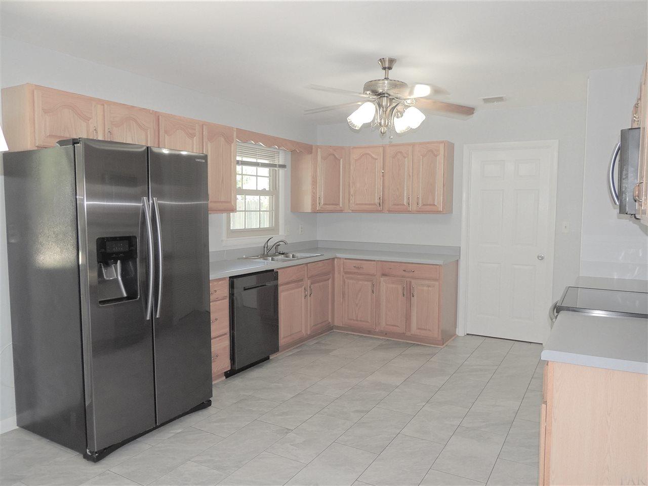 5630 Homewood Road Pensacola, FL 32504 - Photo 3 of 43 Gallery Image 3