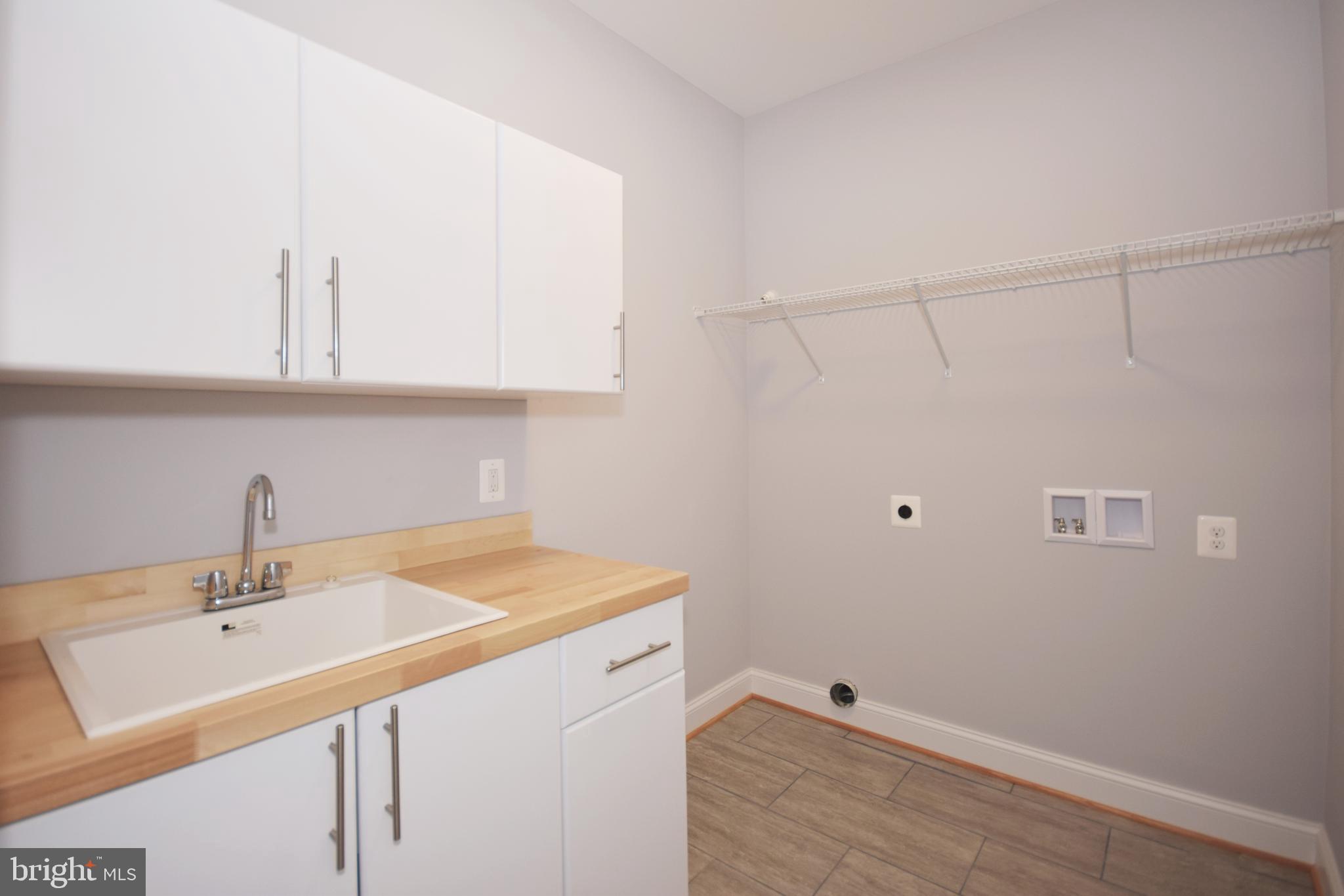 286 Riding Chapel Road Stephens City, VA 22655 - Photo 25 of 41 laundry w/sink