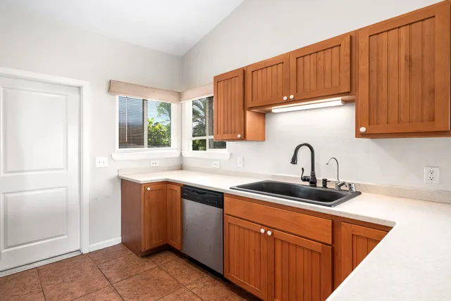 $899,000 | 73-4358 Kapuahi Street, Kailua-Kona, HI 96740