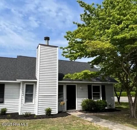 $1,250 | 2123 East 4th Street, Greenville, NC 27858