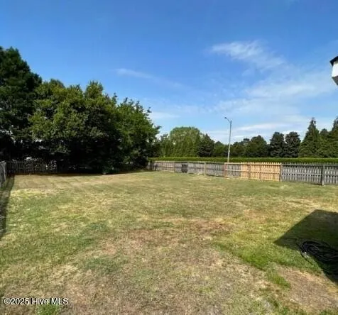 $1,250 | 2123 East 4th Street, Greenville, NC 27858