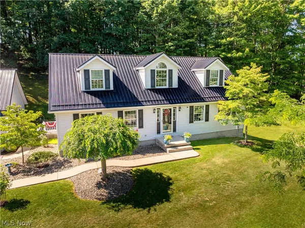 $485,000 | 270 Salineville Road Northeast, Carrollton, OH 44615