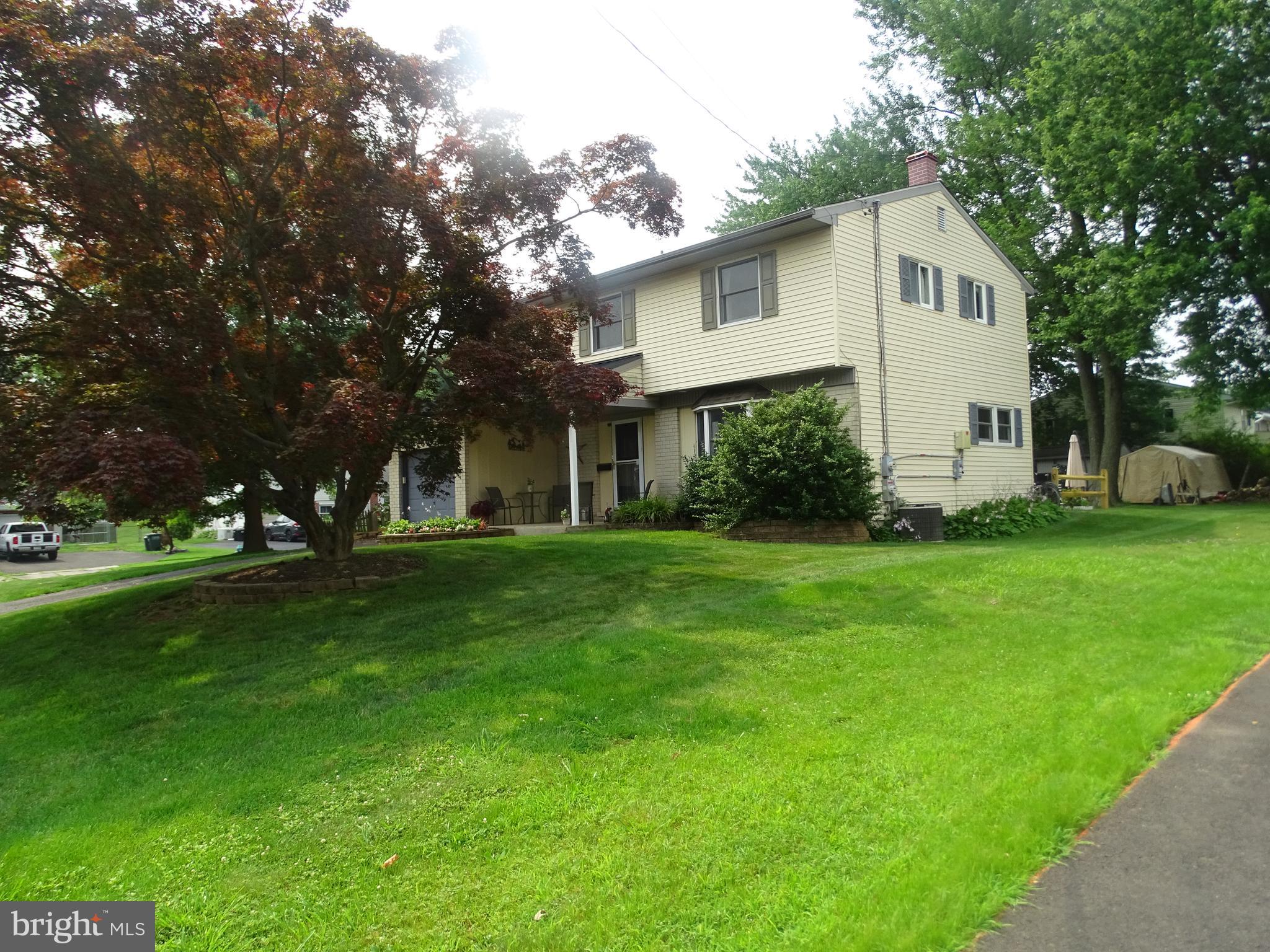 699 Cedarbrook Road Southampton, PA 18966 - Photo 1 of 30 Front Elevation