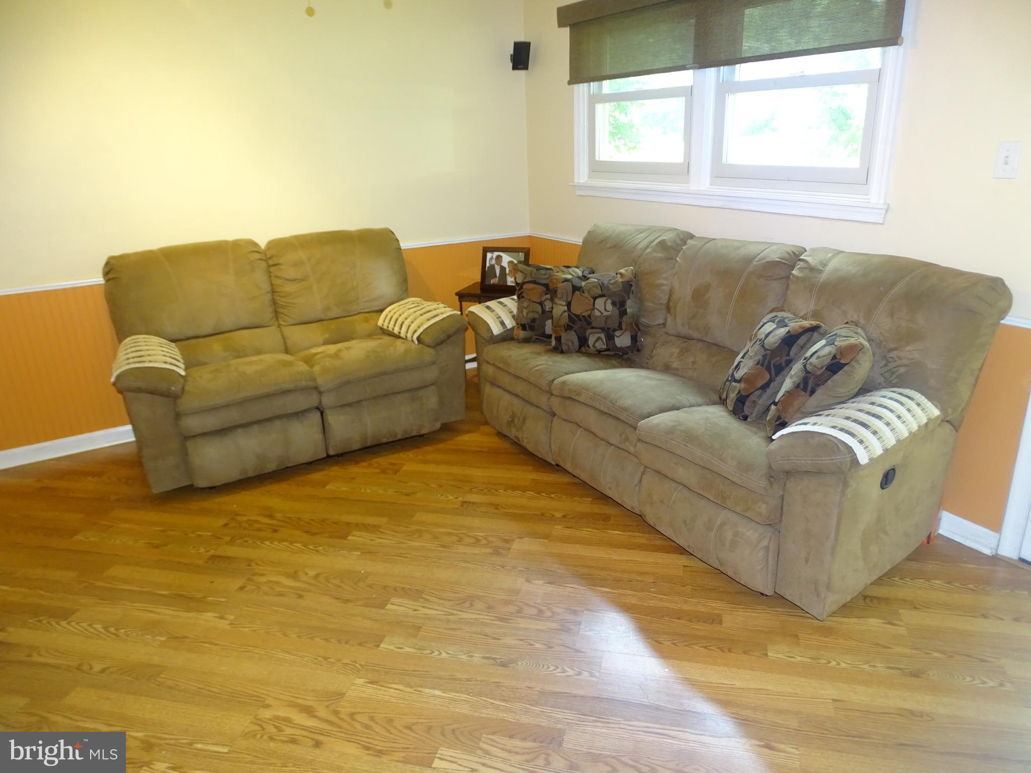699 Cedarbrook Road Southampton, PA 18966 - Photo 11 of 30 Family Room with Access to Rear Yard and Hardwood