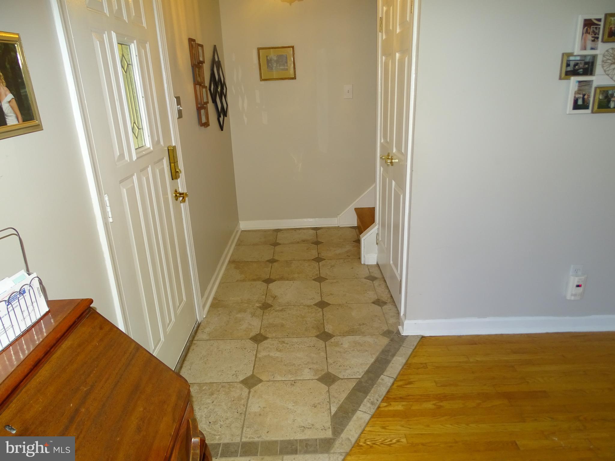 699 Cedarbrook Road Southampton, PA 18966 - Photo 4 of 30 Foyer with Ceramic Tile Walk-Off