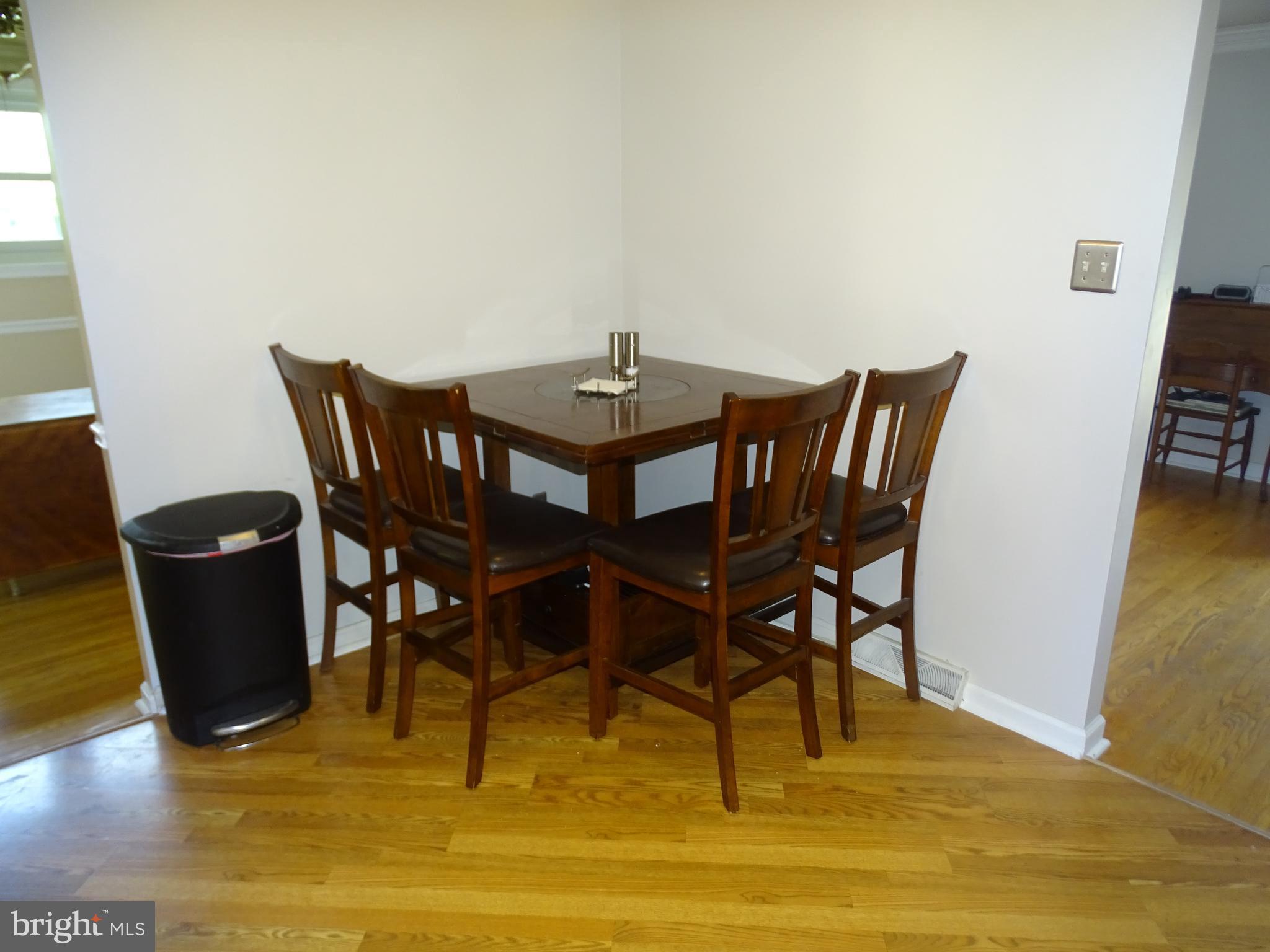 699 Cedarbrook Road Southampton, PA 18966 - Photo 10 of 30 Eat-In Kitchen
