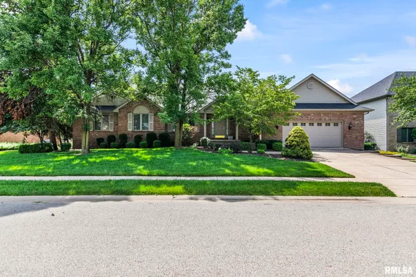 $425,000 | 4509 Blackwolf Road, Springfield, IL 62711
