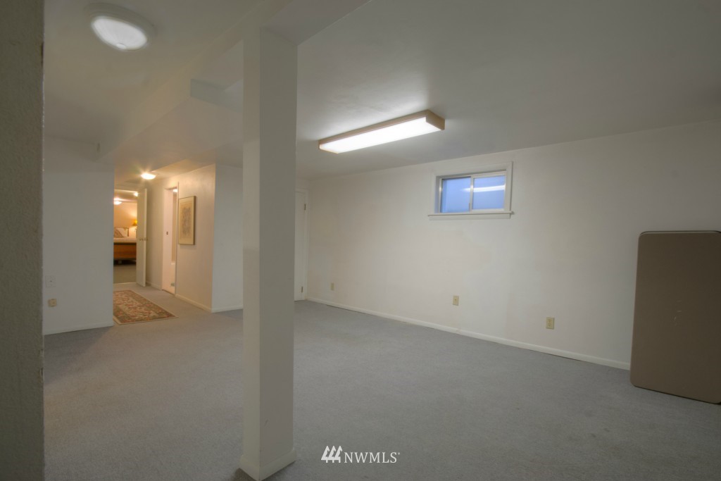 334 North 70th Street Seattle, WA 98103 - Photo 15 of 25 Gallery Image 15
