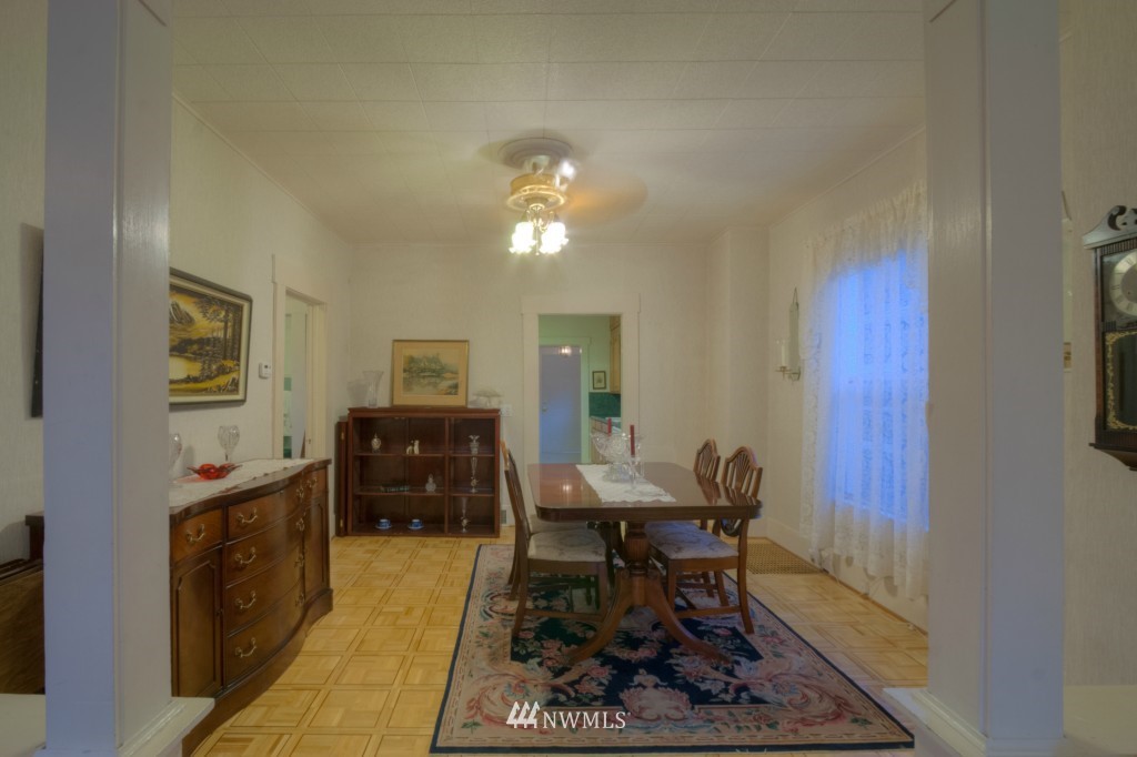 334 North 70th Street Seattle, WA 98103 - Photo 5 of 25 Gallery Image 5