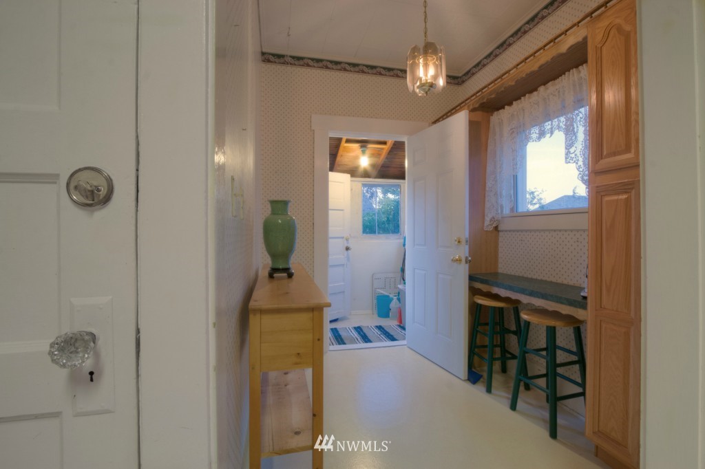 334 North 70th Street Seattle, WA 98103 - Photo 10 of 25 Gallery Image 10