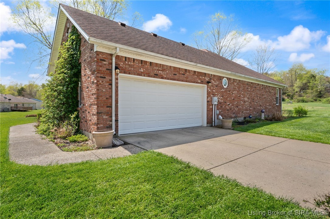 7807 Heil Road Henryville, IN 47126 - Photo 10 of 48 Gallery Image 10