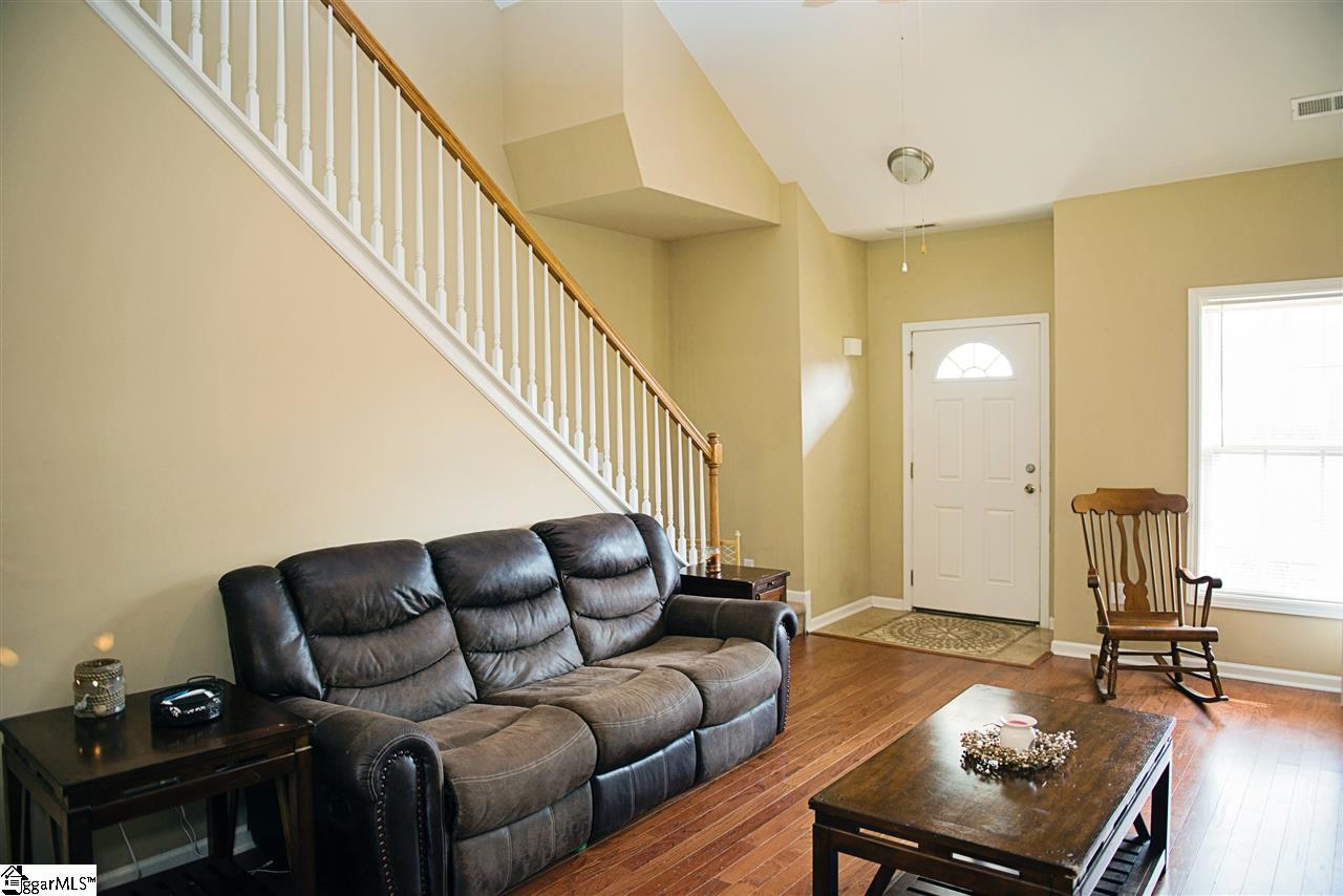 469 Slate Drive Boiling Springs, SC 29316 - Photo 3 of 32 Gallery Image 3