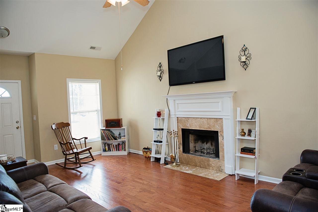 469 Slate Drive Boiling Springs, SC 29316 - Photo 7 of 32 Gallery Image 7