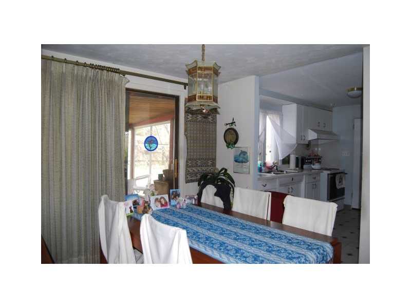 25 Larchmont Road Warwick, RI 02886 - Photo 5 of 14 Dining Room.