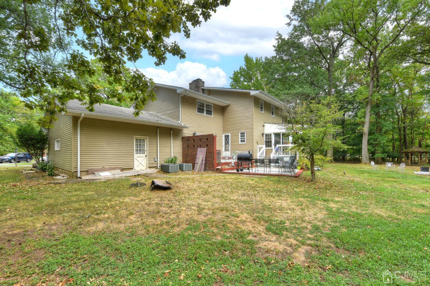 120 Sherwood Road Colonia, NJ 07067 - Photo 38 of 43 Gallery Image 38