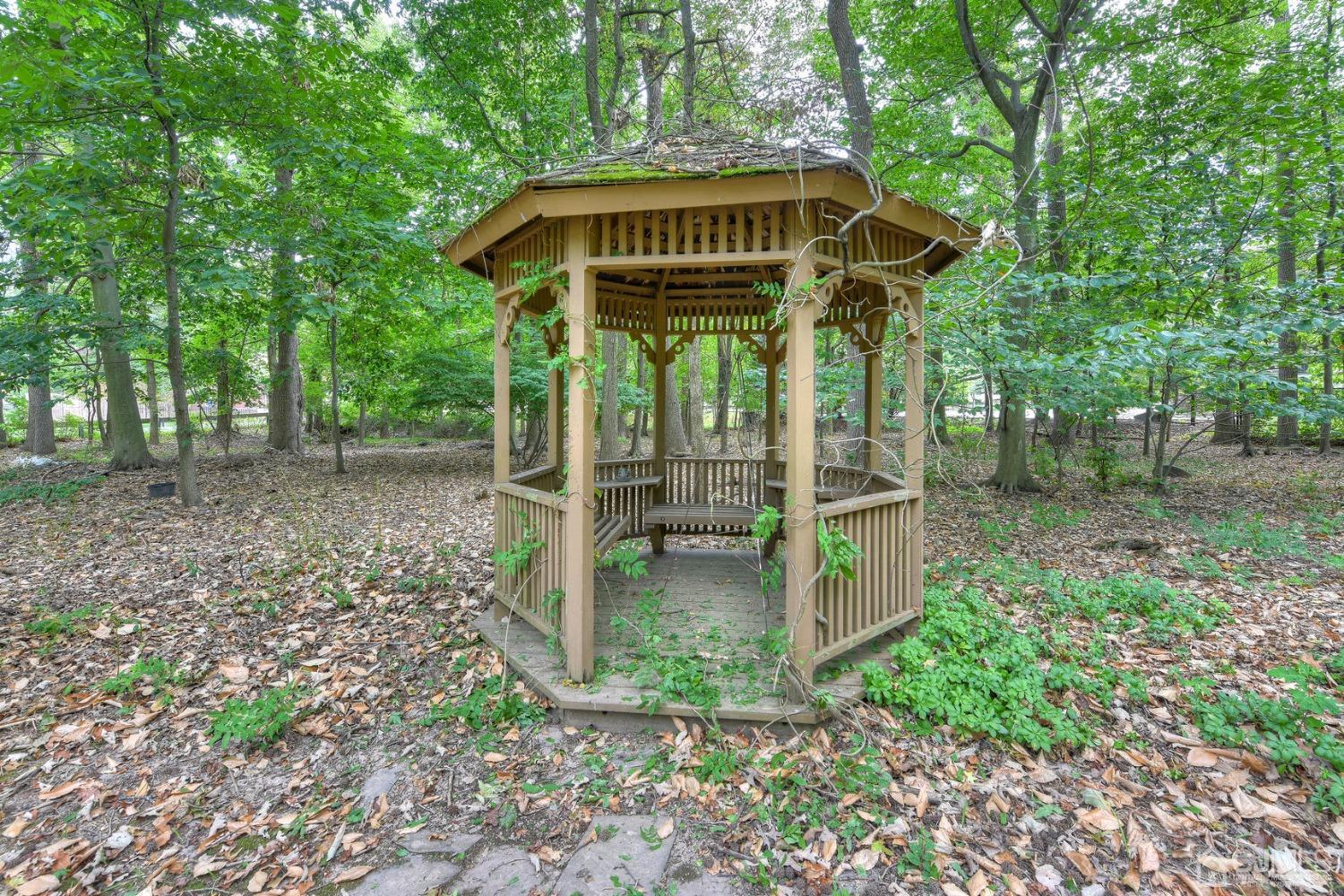 120 Sherwood Road Colonia, NJ 07067 - Photo 39 of 43 Gallery Image 39