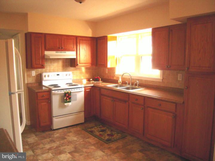 404 Elderfield Road Newark, DE 19713 - Photo 5 of 11 Gallery Image 5