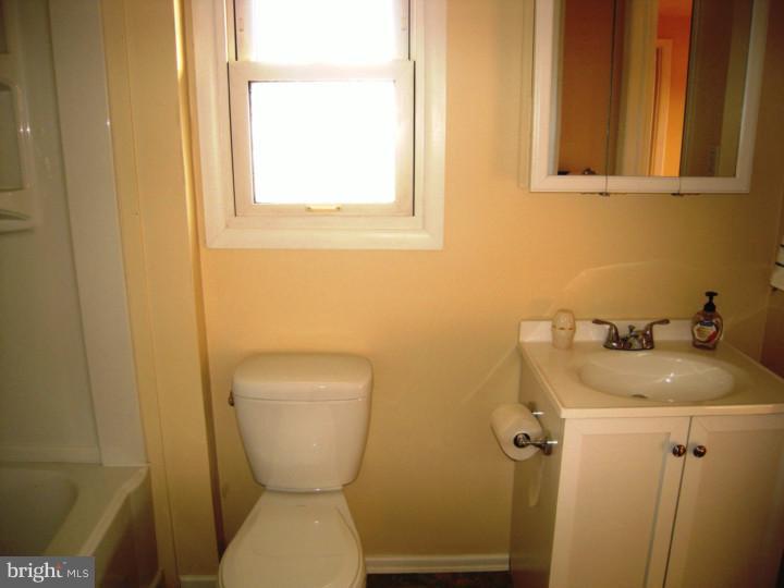 404 Elderfield Road Newark, DE 19713 - Photo 9 of 11 Gallery Image 9