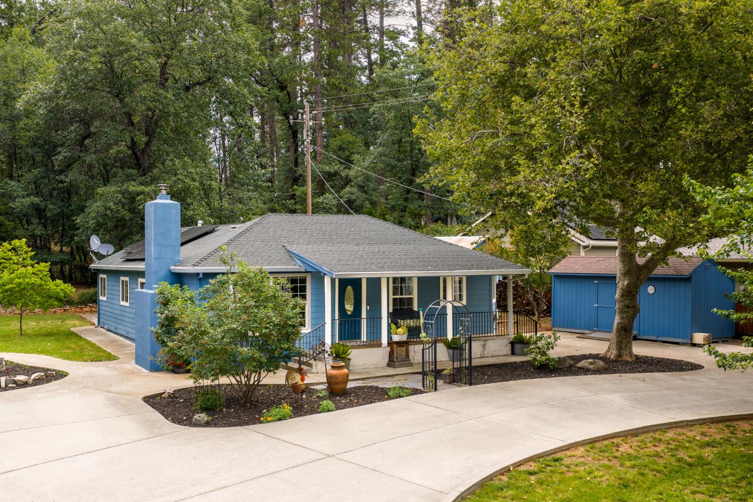 12160 McCourtney Road Grass Valley, CA 95949 - Photo 6 of 29