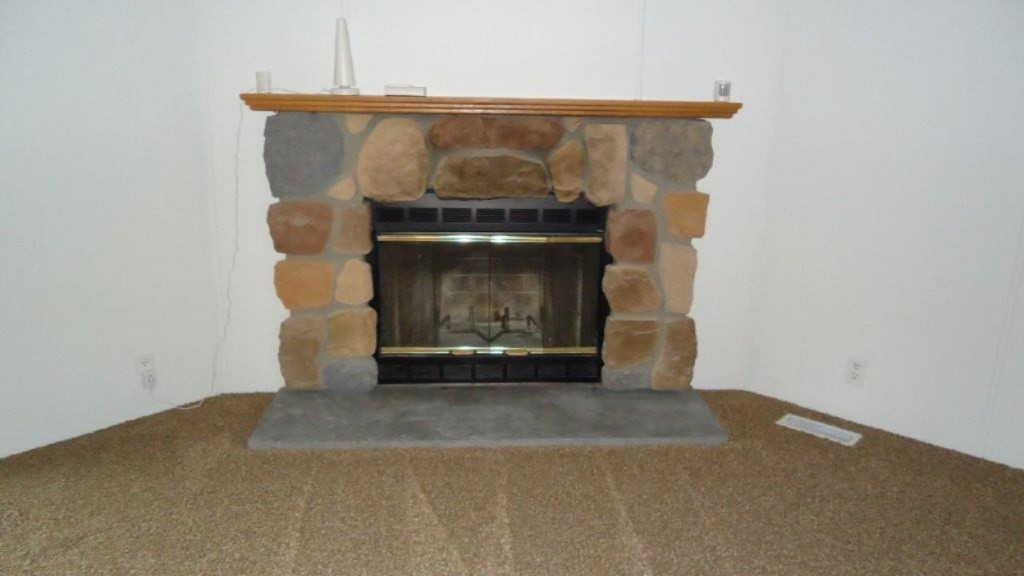 2352 Debaker Road Muskegon, MI 49442 - Photo 12 of 23 2352 DeBaker (004)