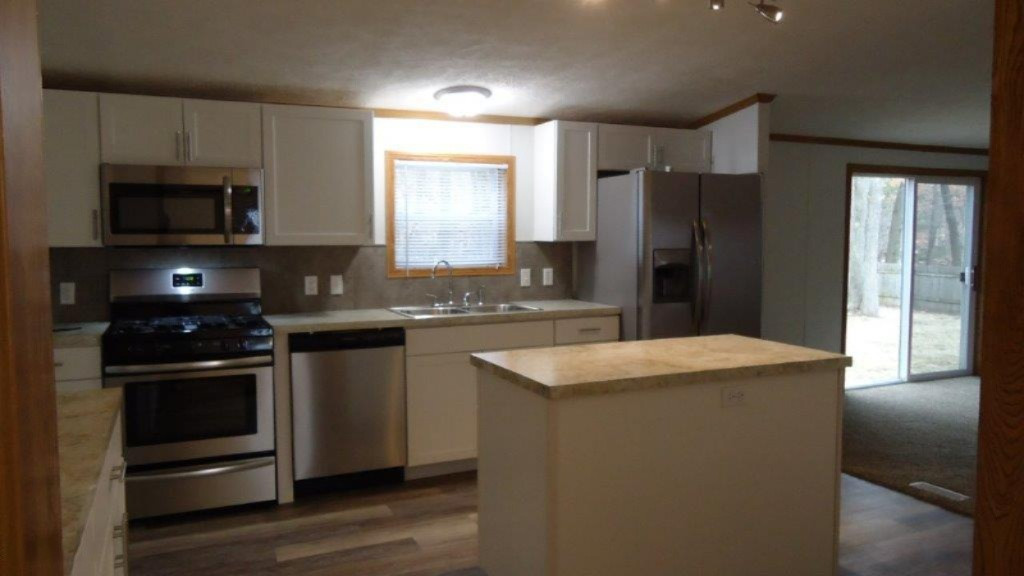2352 Debaker Road Muskegon, MI 49442 - Photo 7 of 23 2352 DeBaker (5)