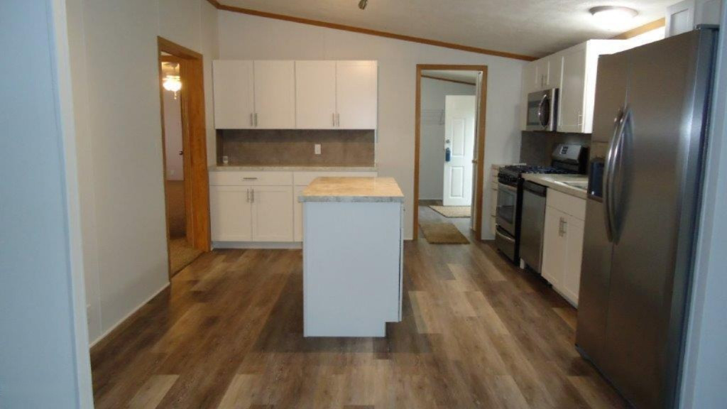 2352 Debaker Road Muskegon, MI 49442 - Photo 8 of 23 2352 DeBaker (6)