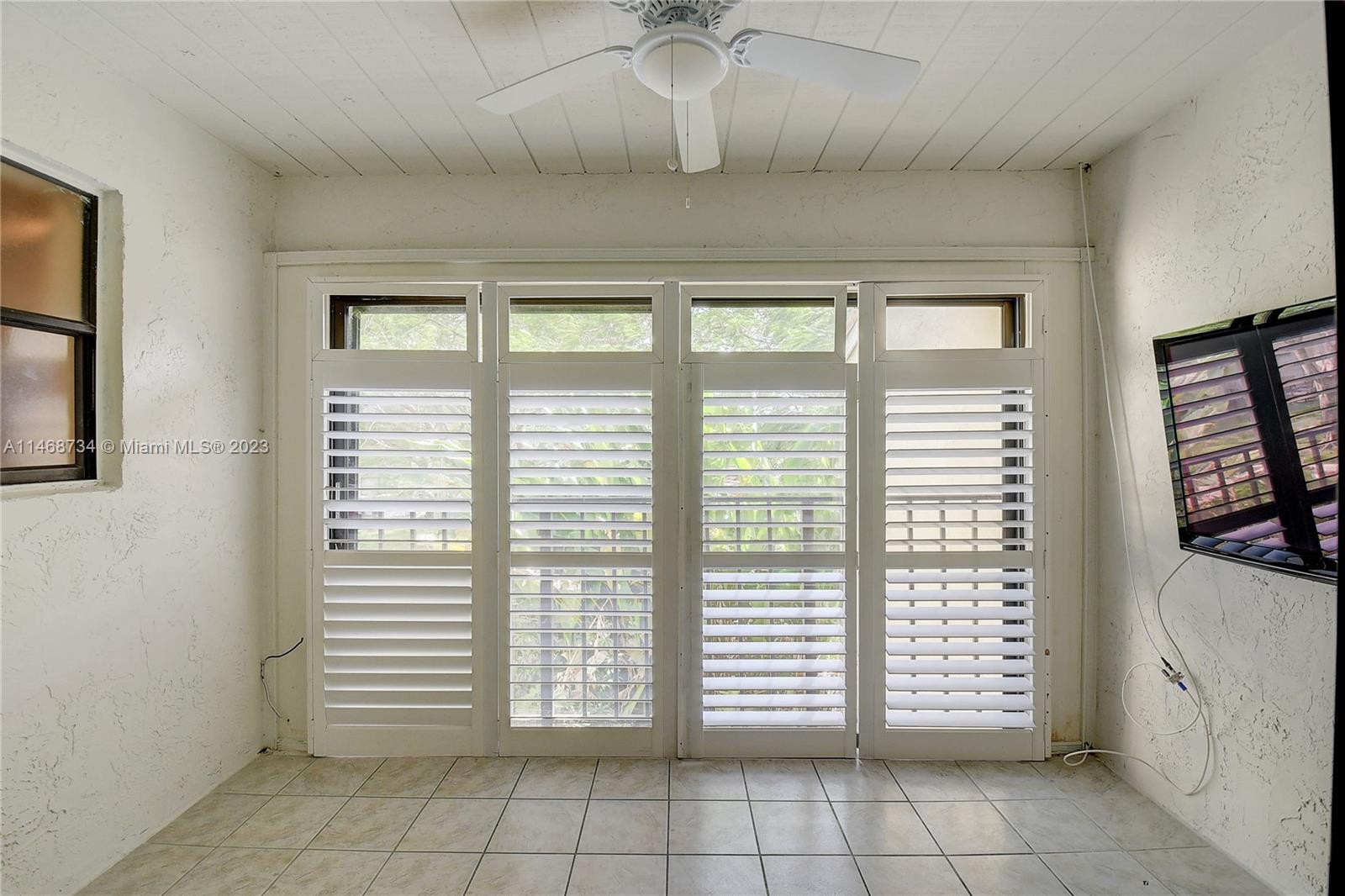 Sandalfoot Cove Boca Raton, FL 33428 - Photo 29 of 44 a view of an empty room with a window