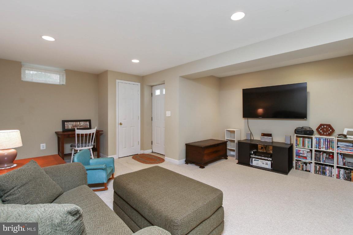 14320 Lewisdale Road Clarksburg, MD 20871 - Photo 32 of 50 Gallery Image 32