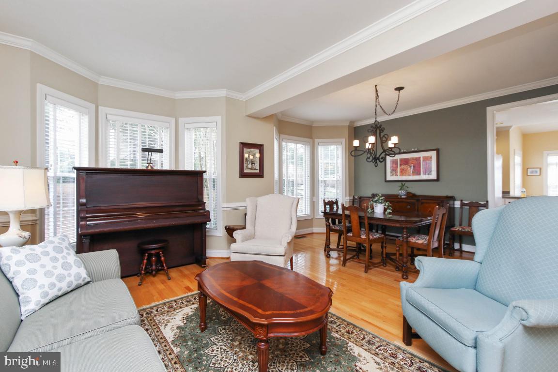 14320 Lewisdale Road Clarksburg, MD 20871 - Photo 9 of 50 Gallery Image 9
