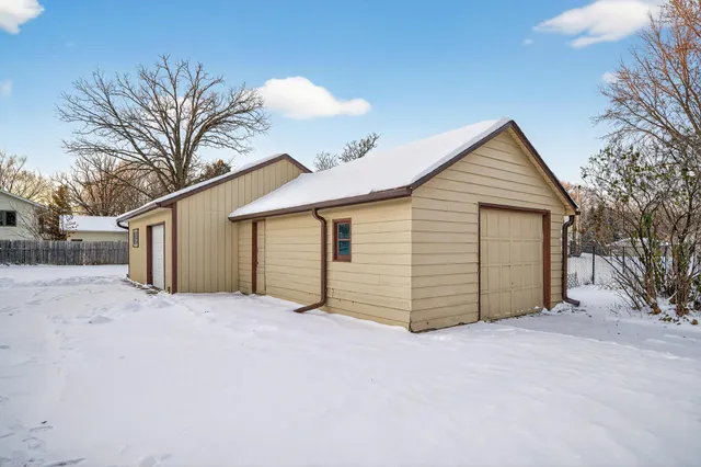 $299,900 | 100 Park Avenue, Big Lake, MN 55309