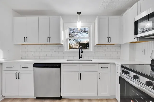 $239,900 | 47 Victoria Street, Springfield, MA 01104