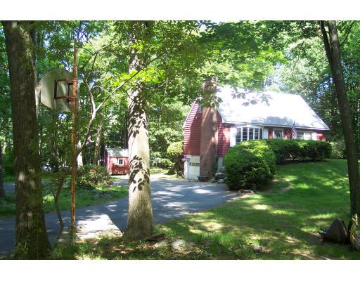 85 Walker Pond Road Sturbridge, MA 01566 - Photo 1 of 9 Gallery Image 1