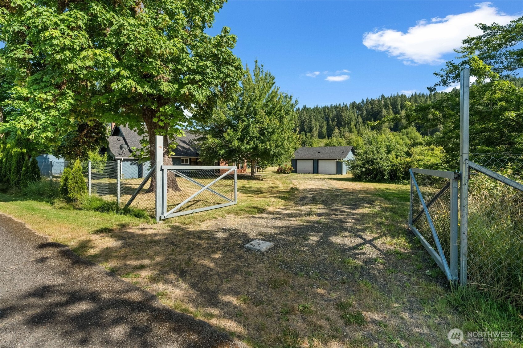 241 West Deyette Road Shelton, WA 98584 - Photo 33 of 40