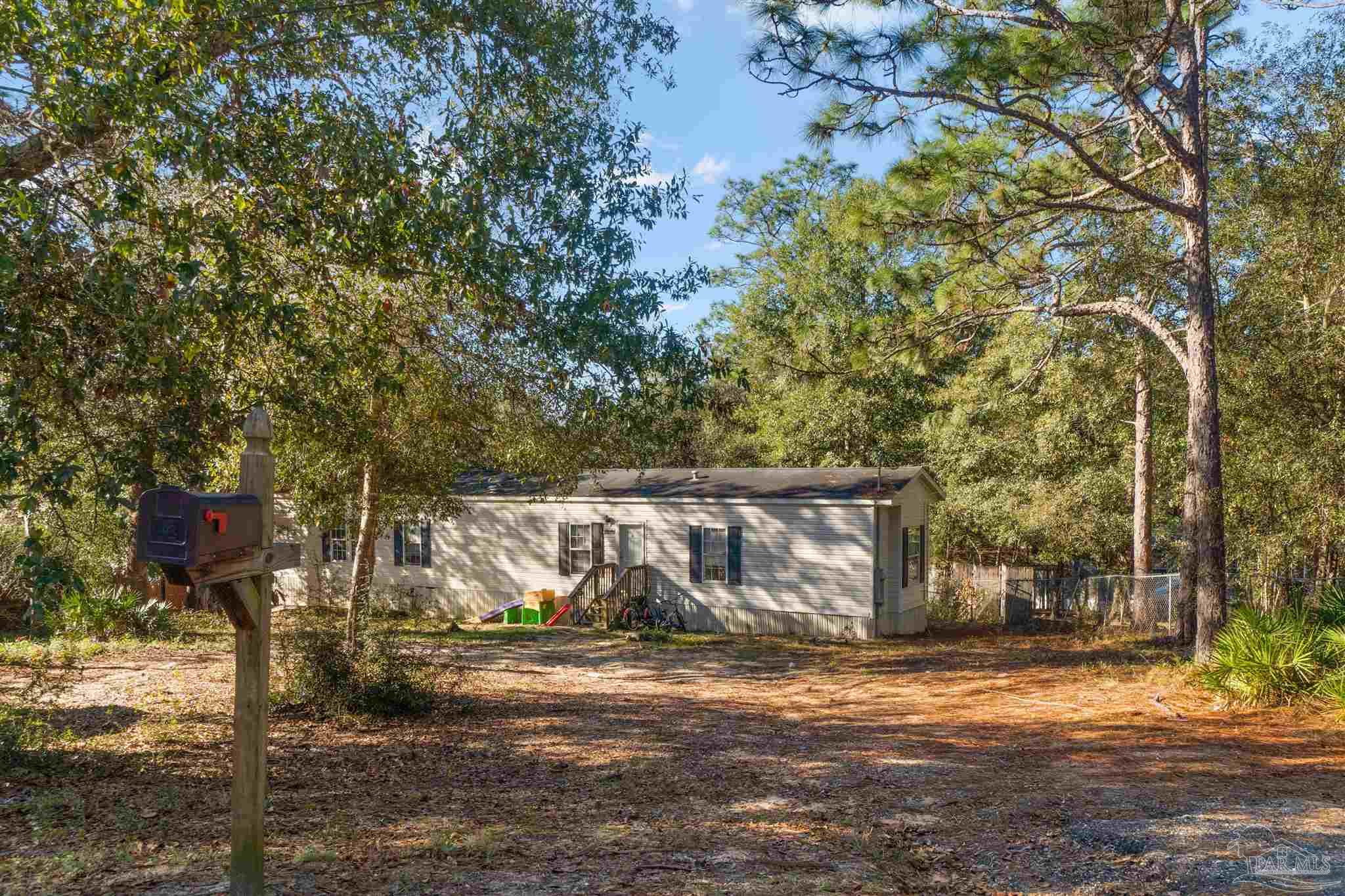 5041 East Lake Road Milton, FL 32583 - Photo 3 of 28 Gallery Image 3