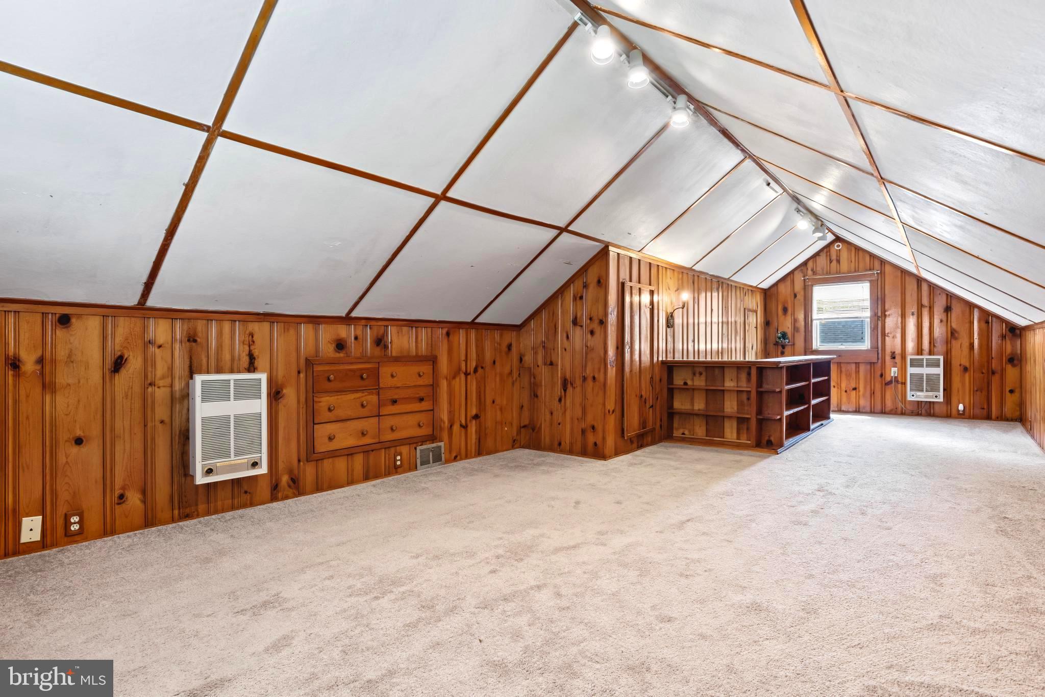 201 Village Road Harrisburg, PA 17112 - Photo 20 of 32 a view of an empty room