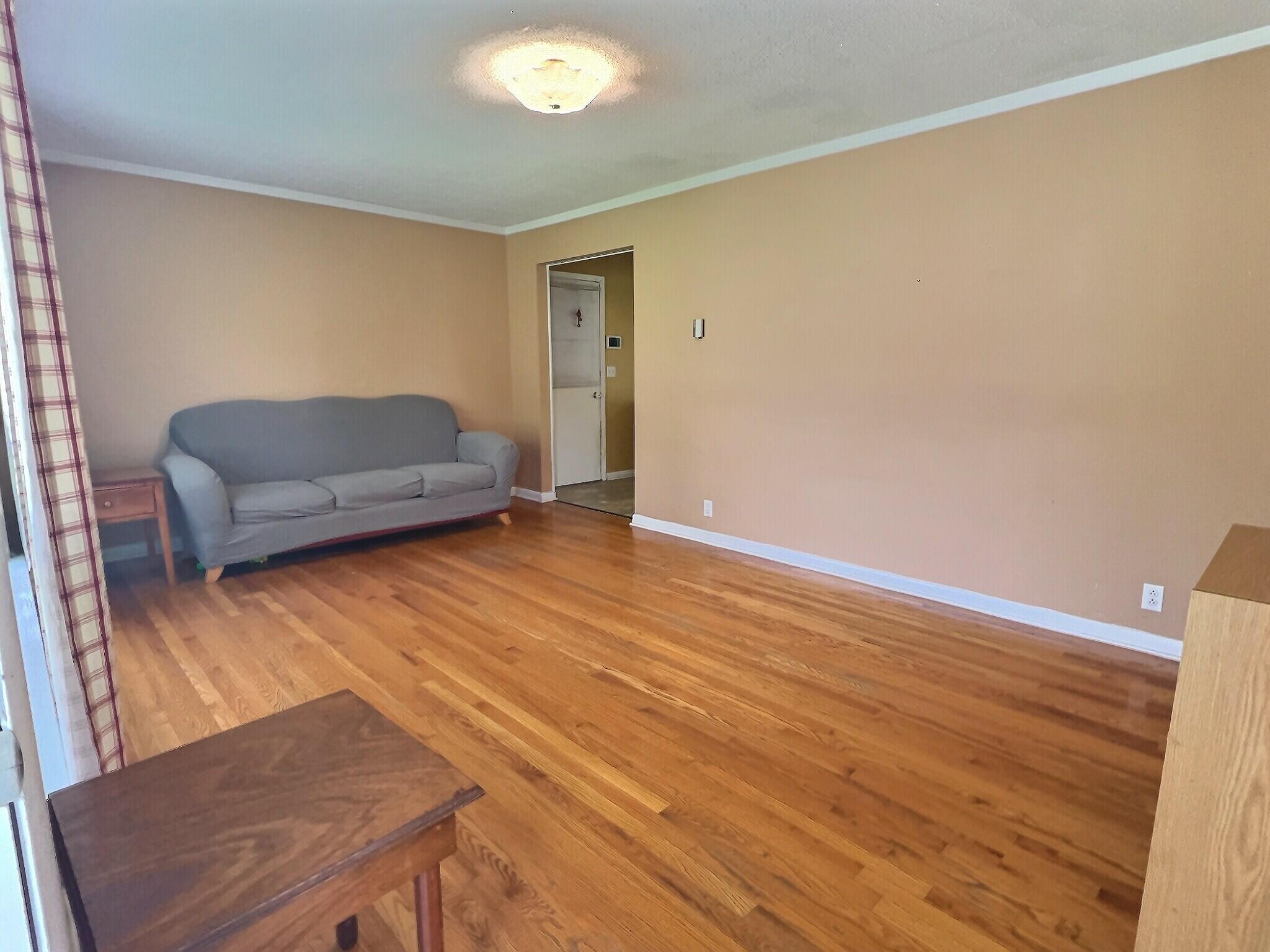 15 Reece Street Rossville, GA 30741 - Photo 3 of 18 Hardwood Flooring