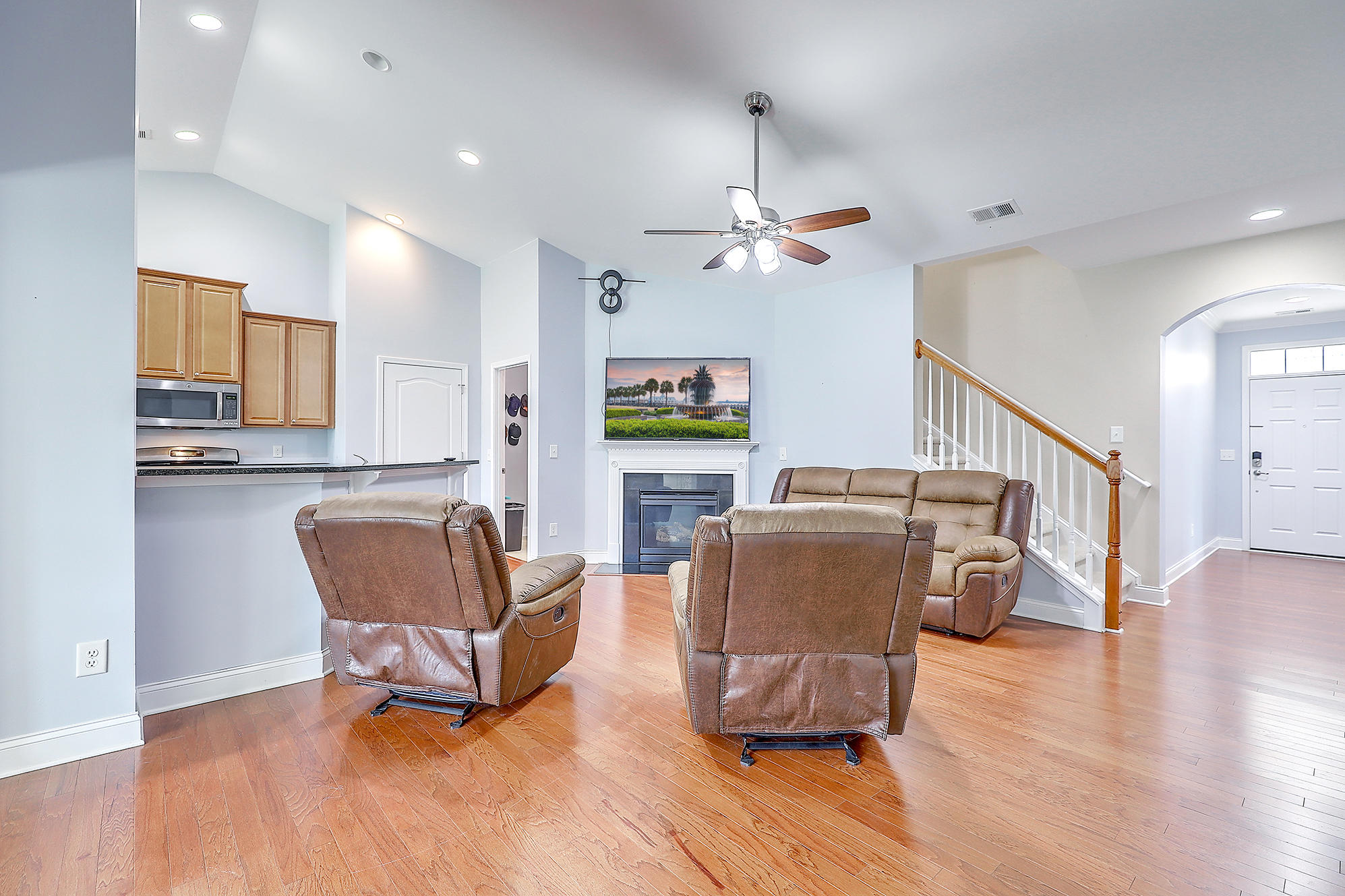243 Overcup Loop Summerville, SC 29486 - Photo 11 of 34 IMG_2141_2_3_4_5_6_7