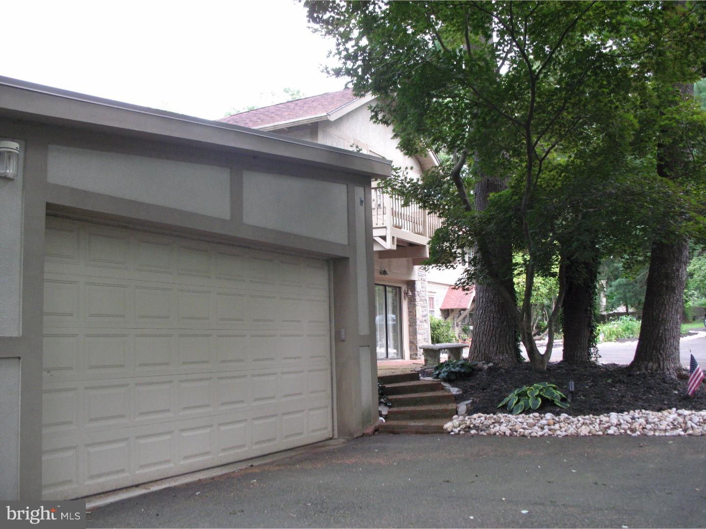 1251 Gilbert Road Jenkintown, PA 19046 - Photo 5 of 25 Garage