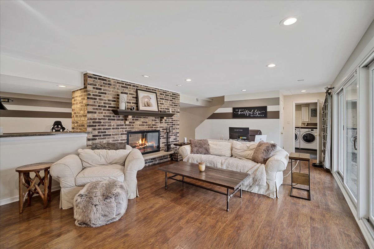 480 Highway 22 Barrington, IL 60010 - Photo 17 of 25 a living room with furniture wooden floor and a table