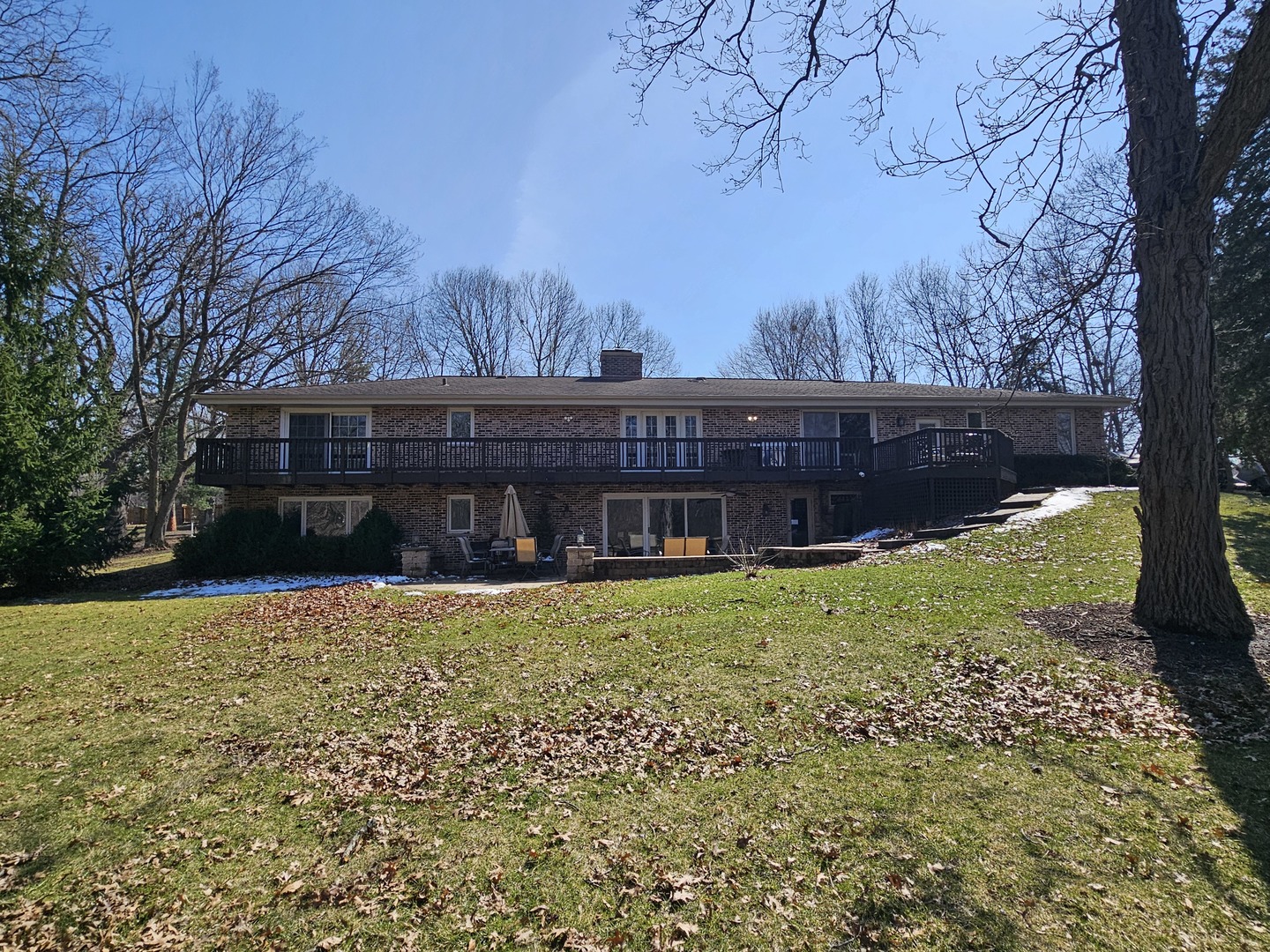 480 Highway 22 Barrington, IL 60010 - Photo 21 of 25 a view of a house with a yard