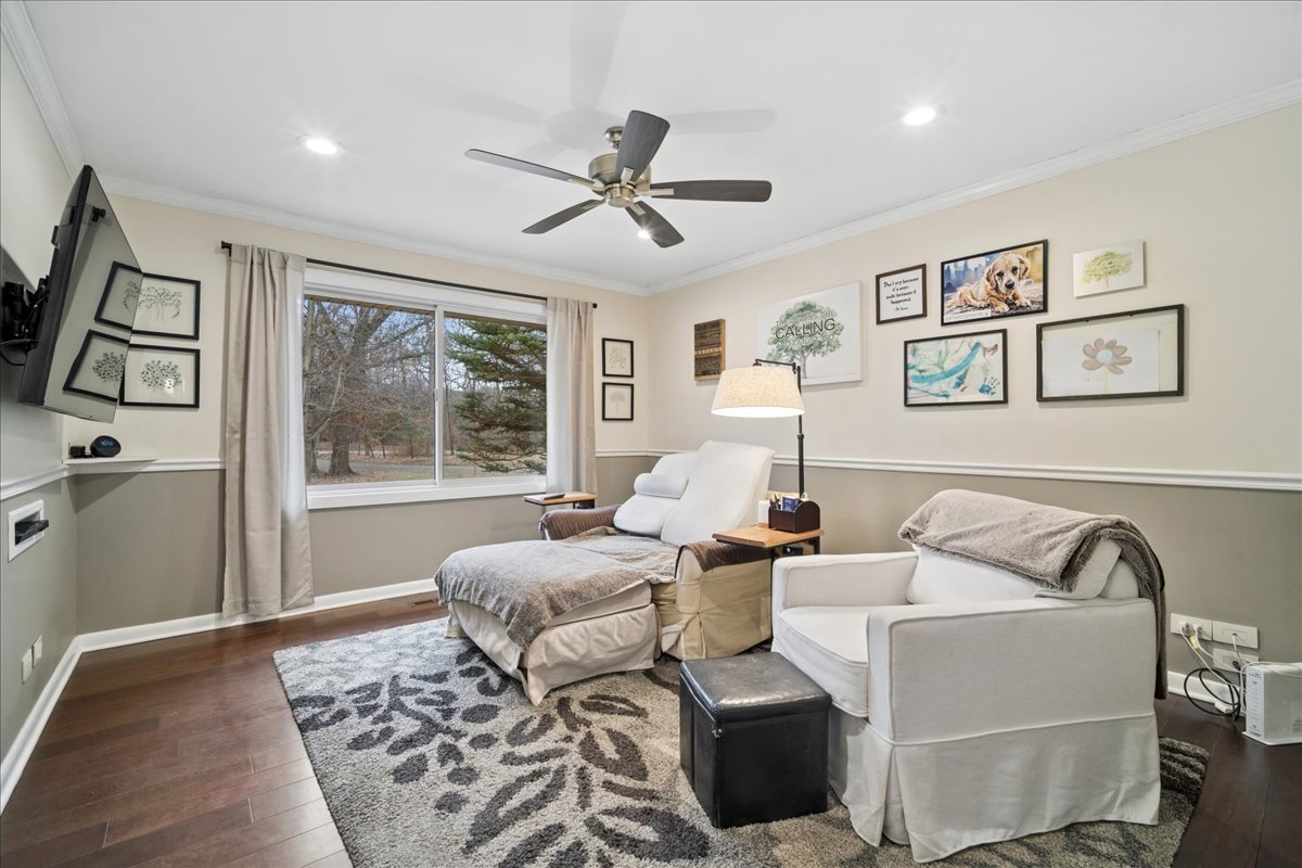480 Highway 22 Barrington, IL 60010 - Photo 10 of 25 a living room with furniture and a window