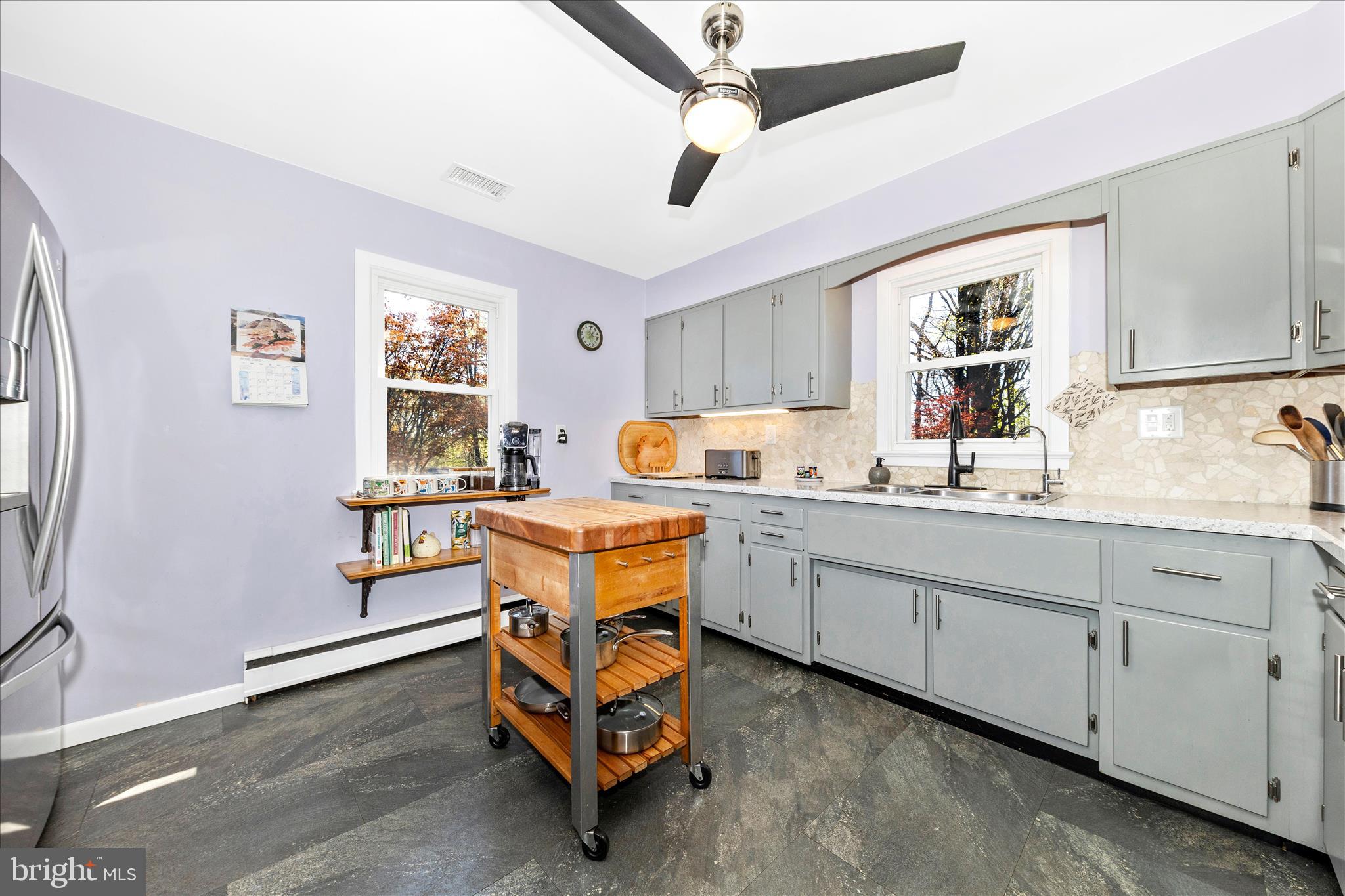 210 Oak Street Mount Airy, MD 21771 - Photo 12 of 59 Table Space Kitchen