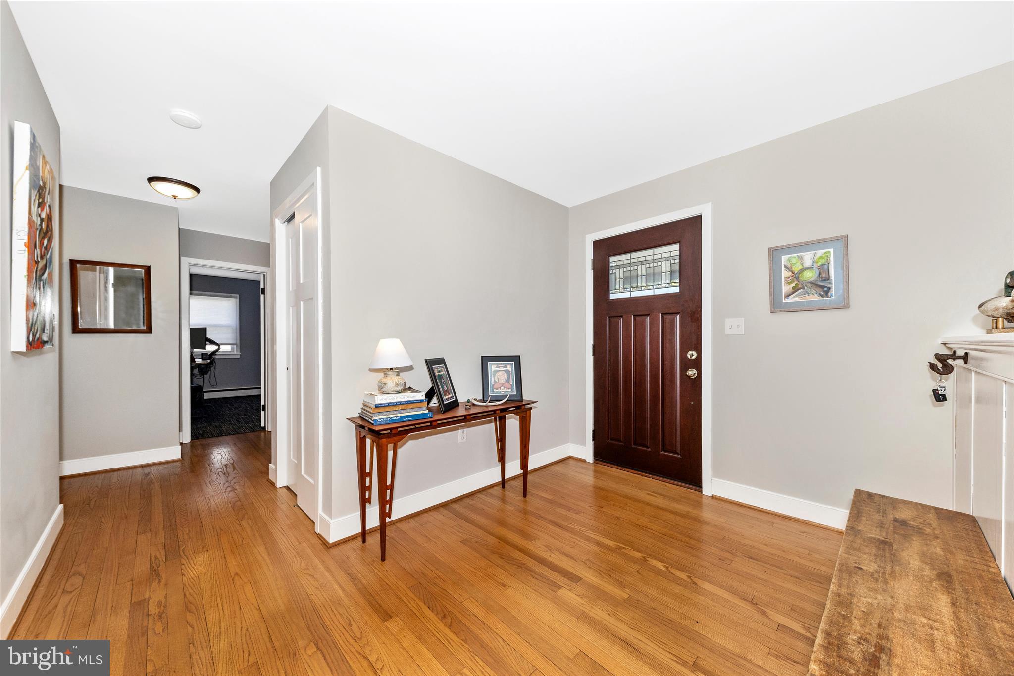210 Oak Street Mount Airy, MD 21771 - Photo 16 of 59 Foyers opens to Hall