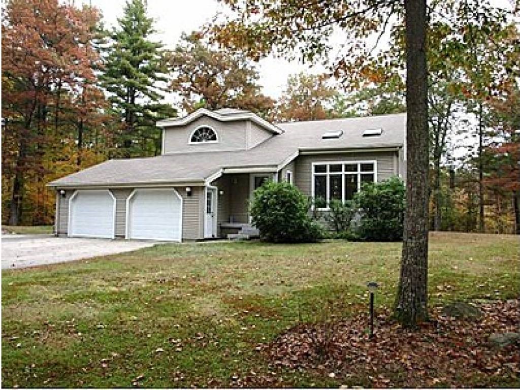 645 Pingree Hill Road Auburn, NH 03032 - Photo 1 of 31 Gallery Image 1