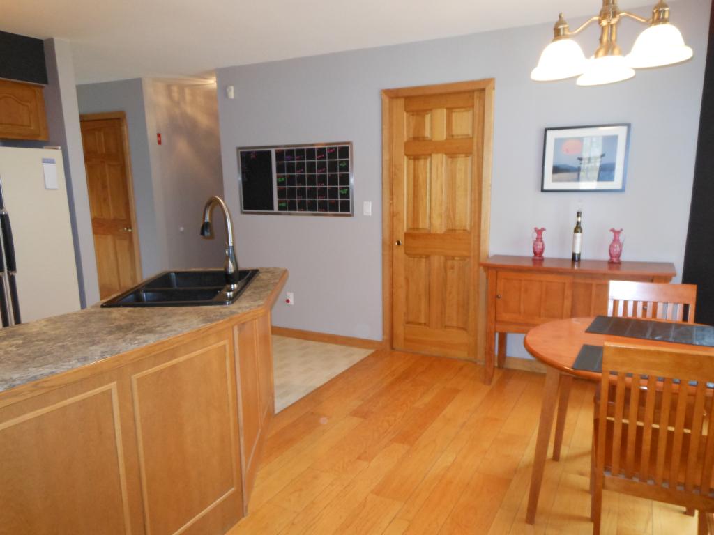 645 Pingree Hill Road Auburn, NH 03032 - Photo 2 of 31 Gallery Image 2