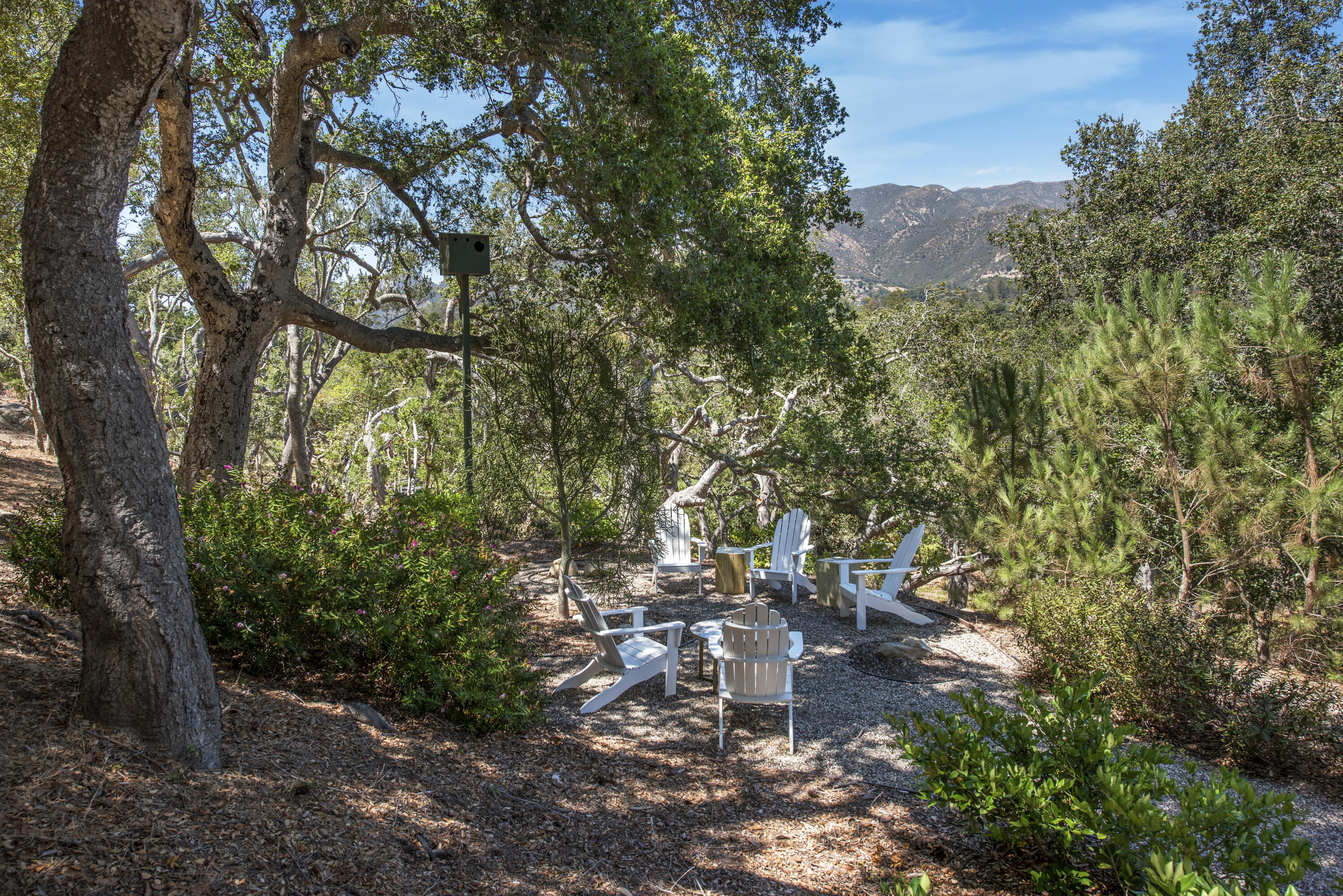 950 Arcady Road Montecito, CA 93108 - Photo 21 of 26 Sitting area